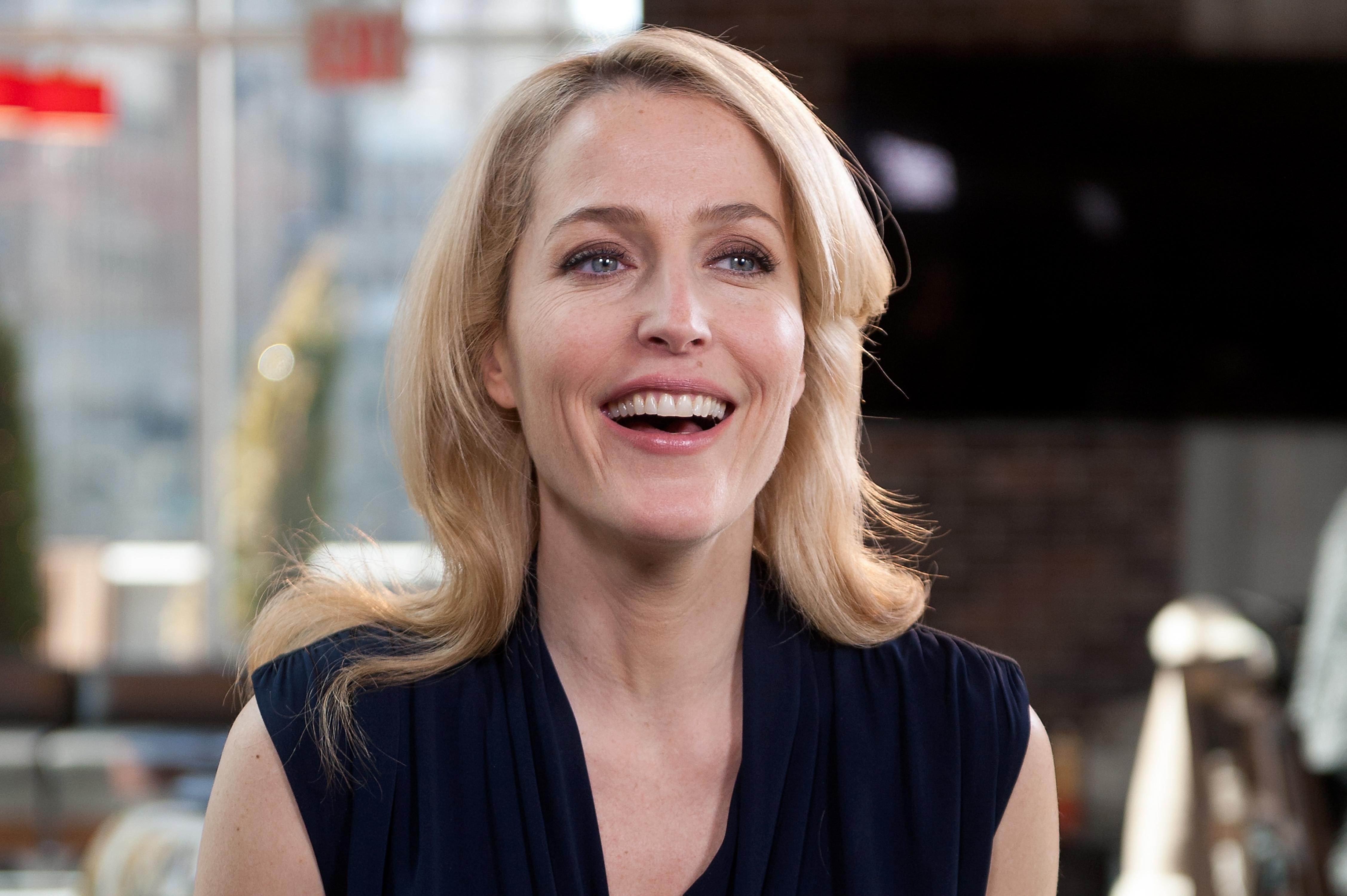 Gillian Anderson 222